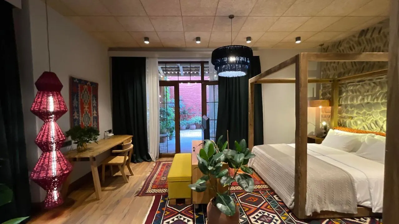 Khedi Hotel Tbilissi 4*,